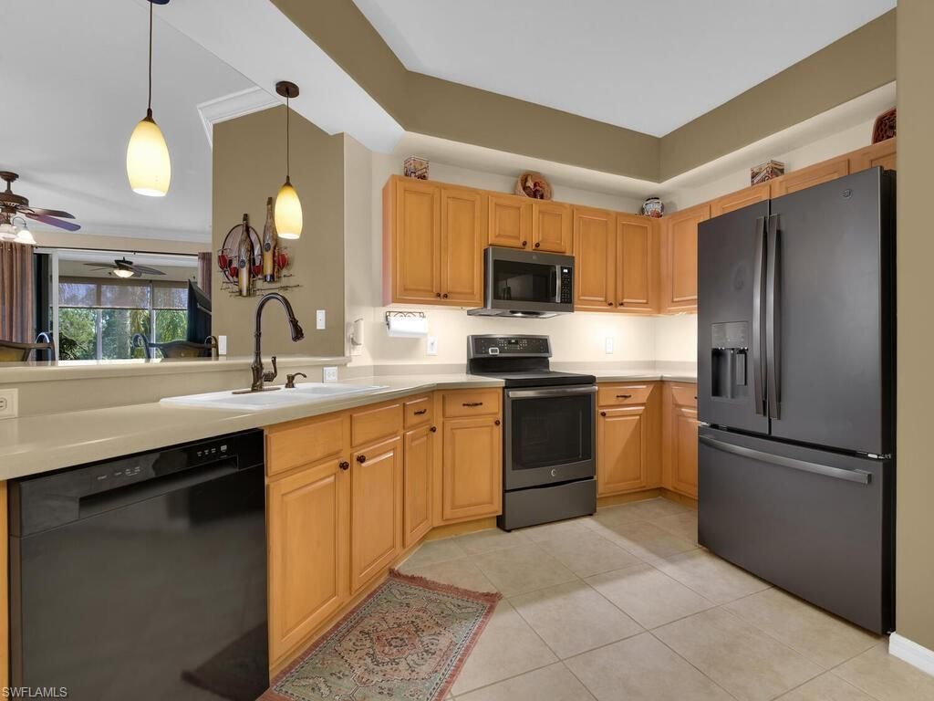 10109 Colonial Country Club Blvd, Unit 2410, Fort Myers, FL 33913 Photo