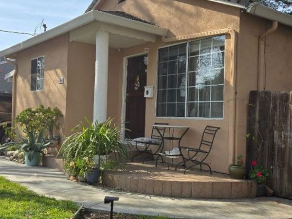 204 Park Street, Redwood City, CA 94061