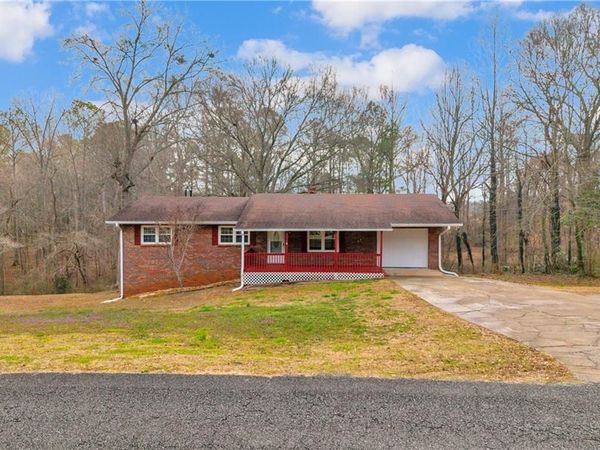 32 Cox Road SE, Cartersville, GA 30121