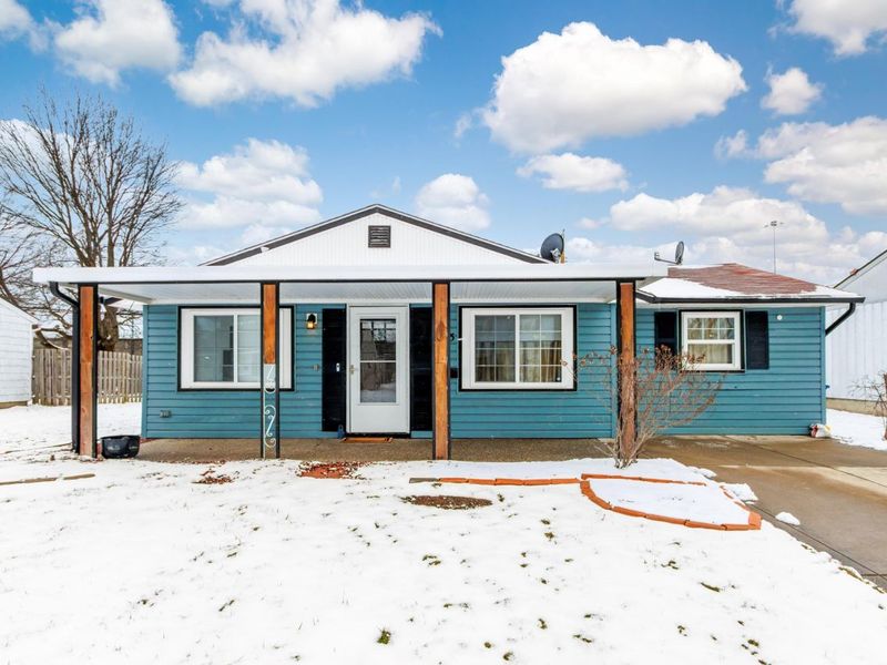 395 Amesbury Drive, Columbus, OH 43230 Photo 2