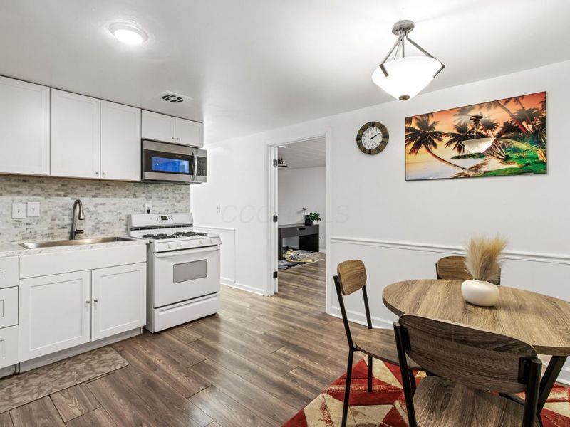 395 Amesbury Drive, Columbus, OH 43230 Photo 8