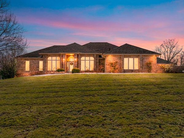 3930 E Turtle Hatch Road, Springfield, MO 65809