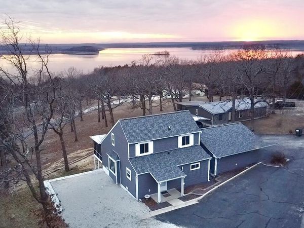 24804 Camelot Drive, Hermitage, MO 65668