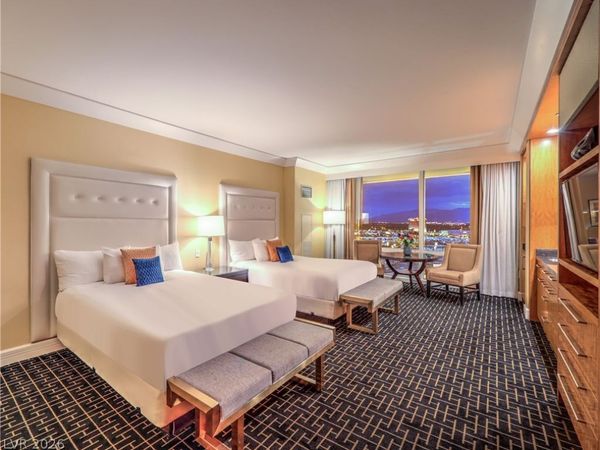 2000 Fashion Show Drive, Unit 2319, Las Vegas, NV 89109