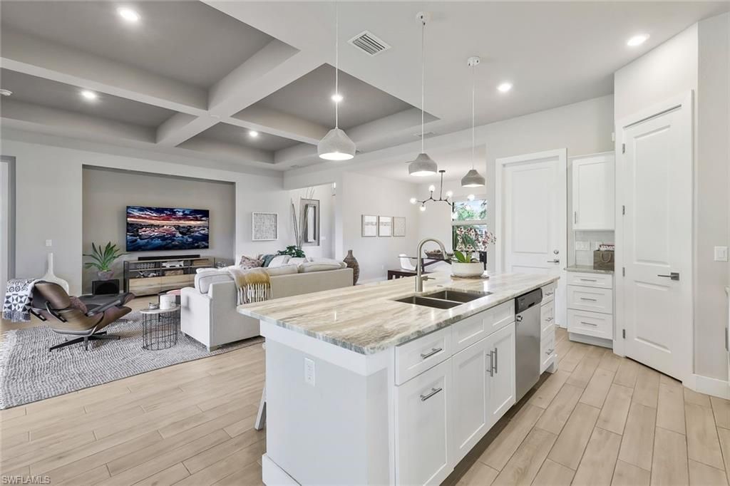 10071 Strike Ln, Bonita Springs, FL 34135 Photo