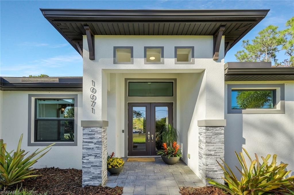 10071 Strike Ln, Bonita Springs, FL 34135 Photo