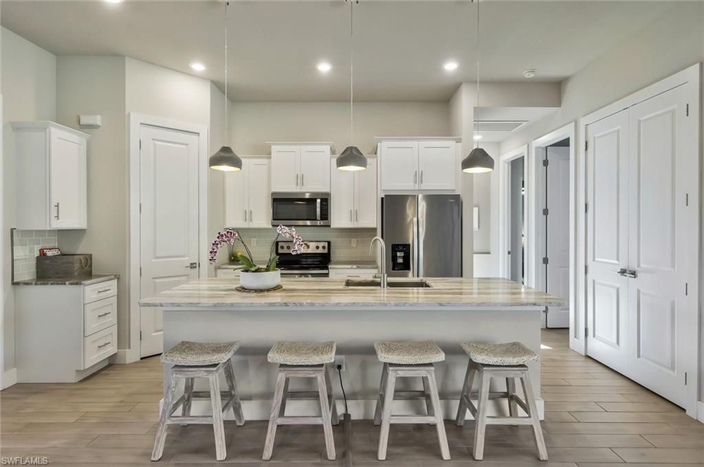 10071 Strike Ln, Bonita Springs, FL 34135 Photo