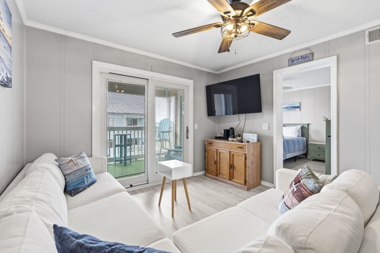 900 N Waccamaw Dr. Photo 21