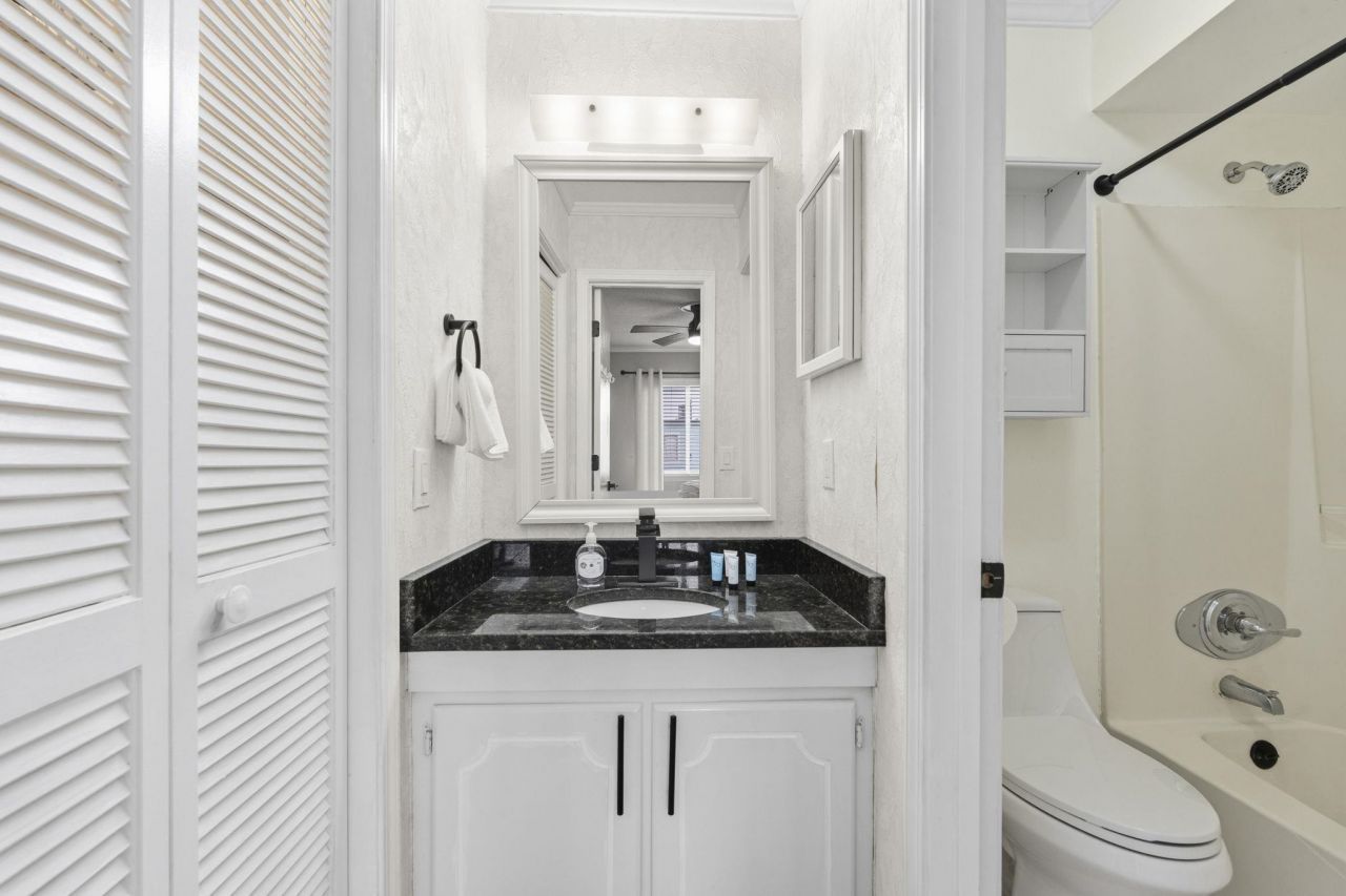 900 N Waccamaw Dr. Photo 25