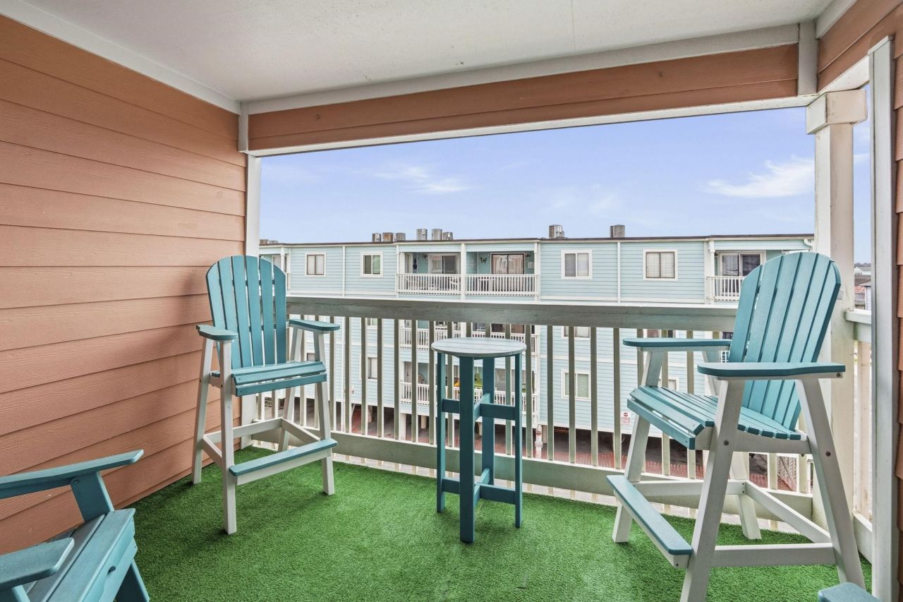 900 N Waccamaw Dr. Photo 27