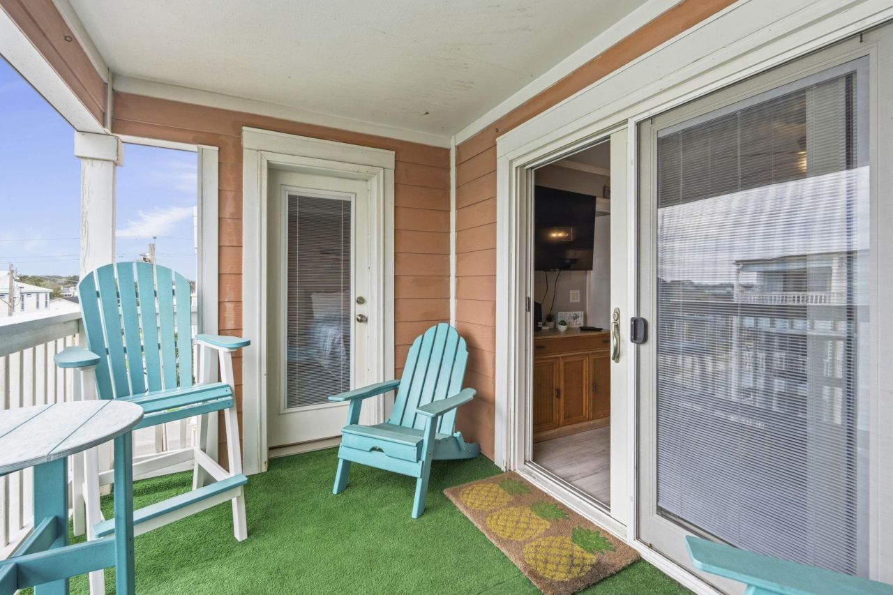 900 N Waccamaw Dr. Photo 28