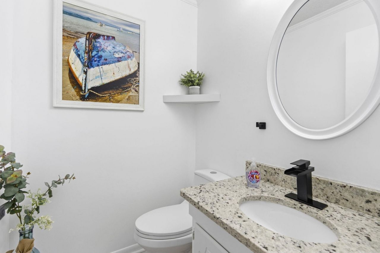 900 N Waccamaw Dr. Photo 7