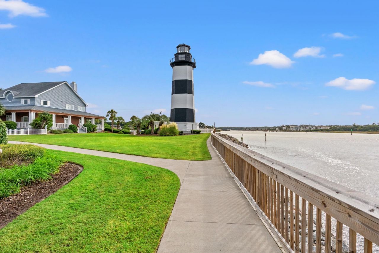 4609 Lightkeepers Way Photo 32