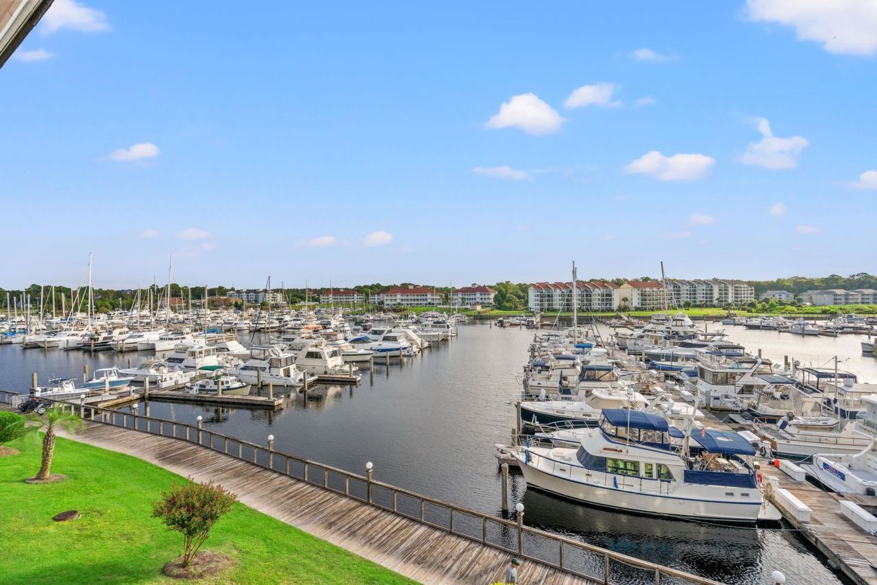 4609 Lightkeepers Way Photo 35