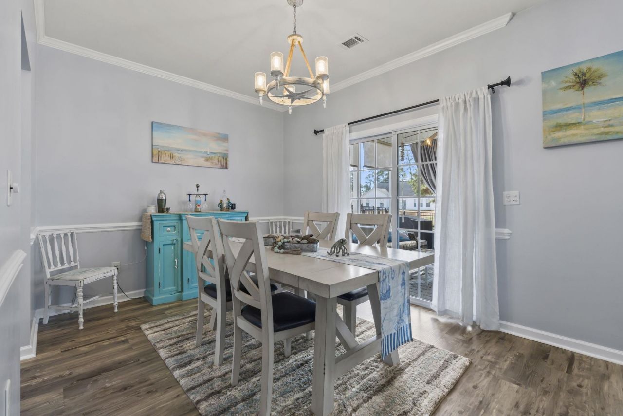 1605 Langley Dr. Photo 14