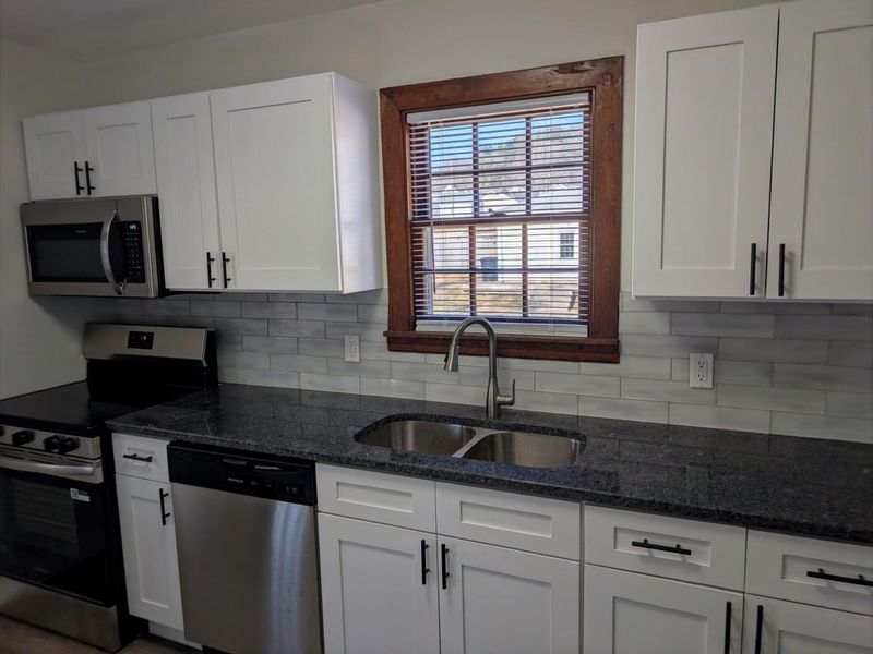 641 Sheridan Drive, Lancaster, OH 43130 Photo 2