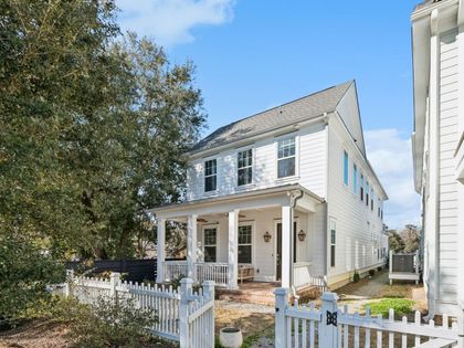 1029 Avenue Of Oaks Charleston, SC 29407