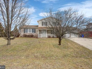 1760 HOLLY LANE, CHAMBERSBURG, PA 17202