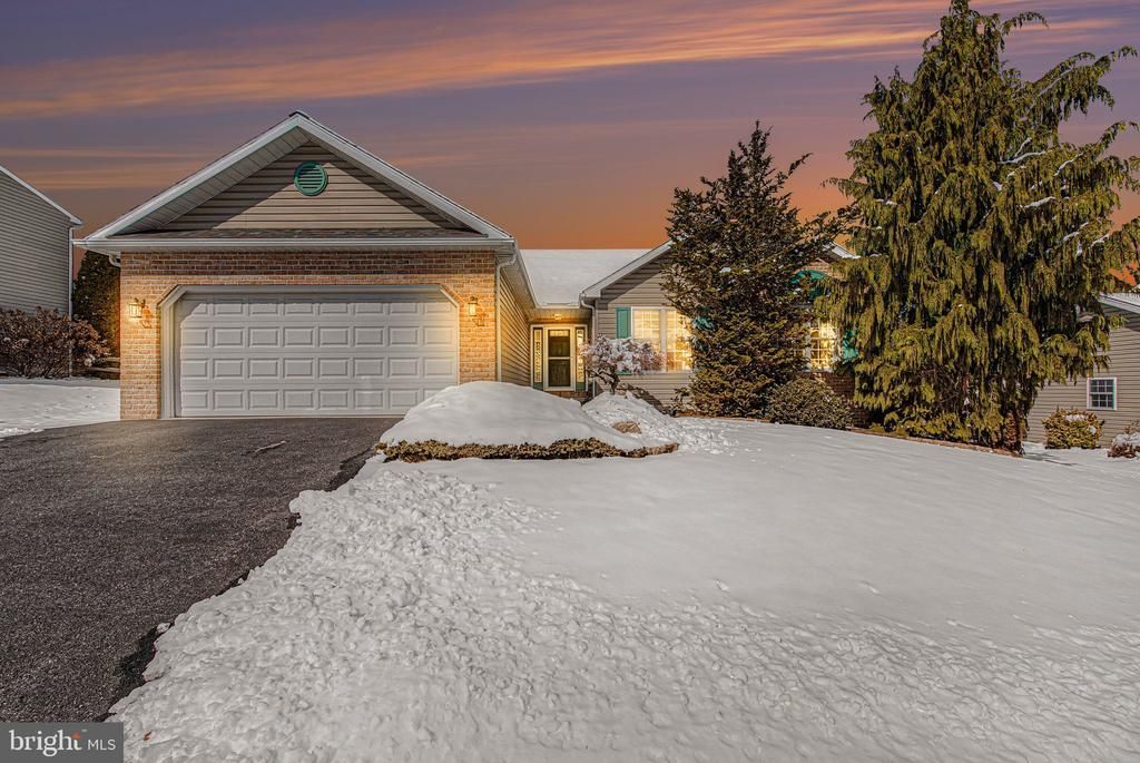 37 Blue Spruce Drive, Enola, PA 17025 Main Photo