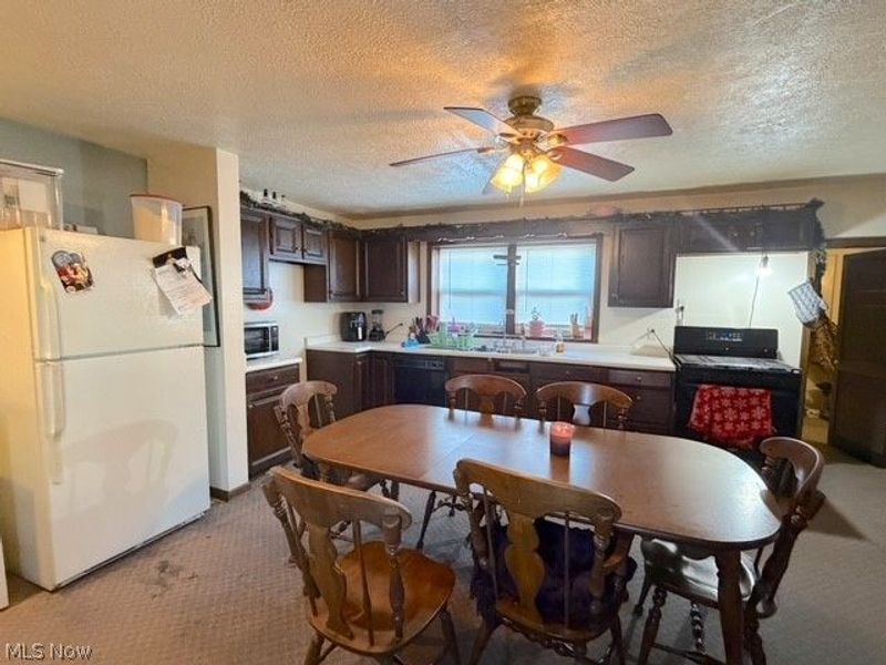 107 W 21st Street, Dover, OH 44622 Photo 3