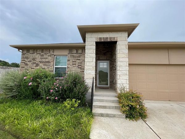 6717 Ranchito DR, Austin, TX 78744