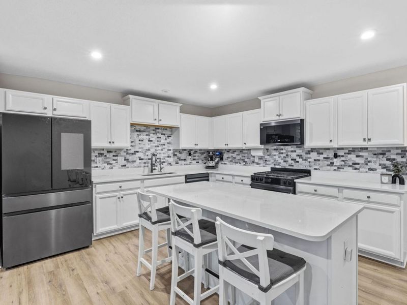 2592 Mcclouds Square , Marysville, OH 43040 Photo 6