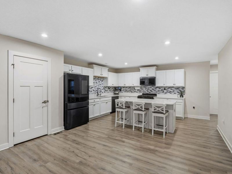 2592 Mcclouds Square , Marysville, OH 43040 Photo 7