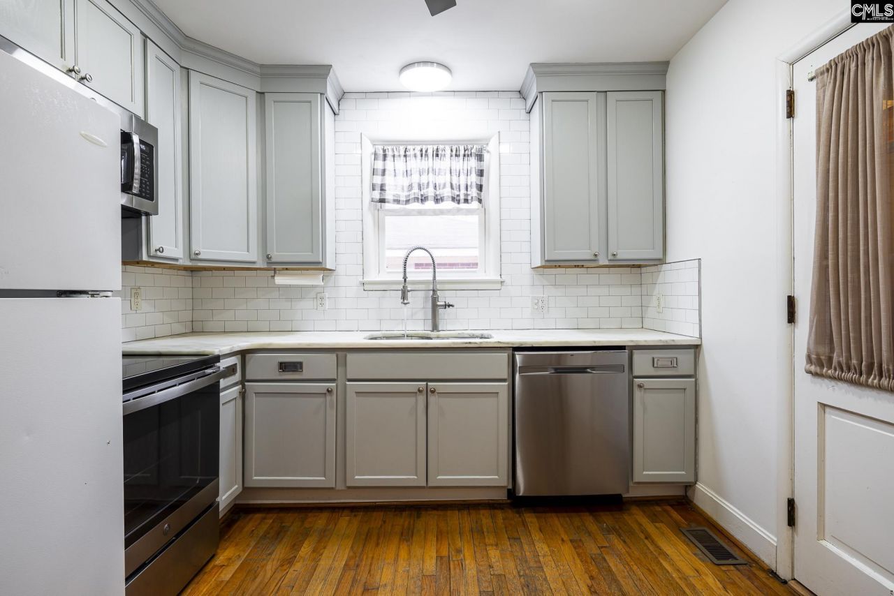 2908 Park Street  Photo 7