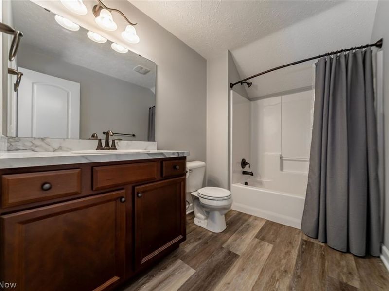 8708 Wakefield Run, North Ridgeville, OH 44039 Photo 33