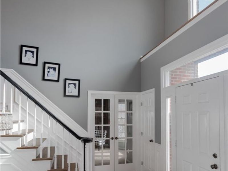 6293 S Applecross Road, Highland Heights, OH 44143 Photo 3