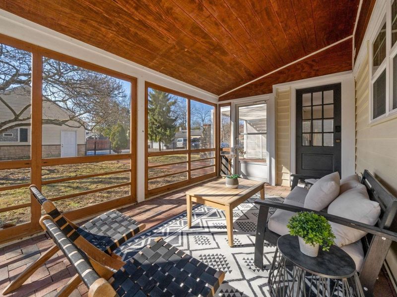 2731 E Broad Street , Columbus, OH 43209 Photo 56