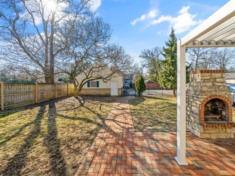 2731 E Broad Street , Columbus, OH 43209 Photo 58