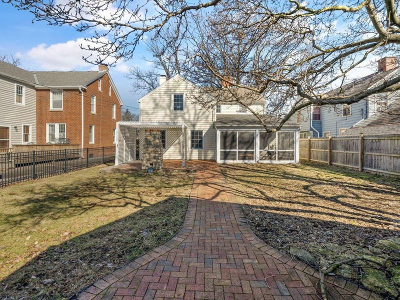 2731 E Broad Street , Columbus, OH 43209 Photo 61