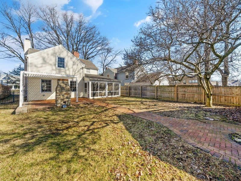 2731 E Broad Street , Columbus, OH 43209 Photo 62