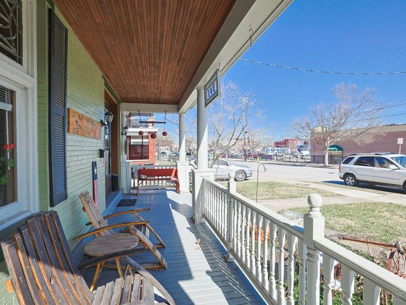 945 Enright Avenue, Cincinnati, OH 45205 Photo 2