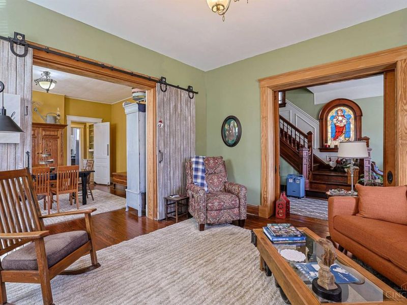 945 Enright Avenue, Cincinnati, OH 45205 Photo 9