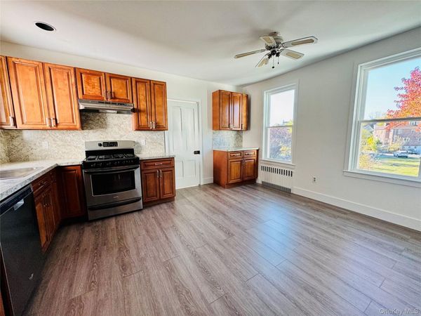 38 Linden Place , Unit 2, New Rochelle, NY 10801
