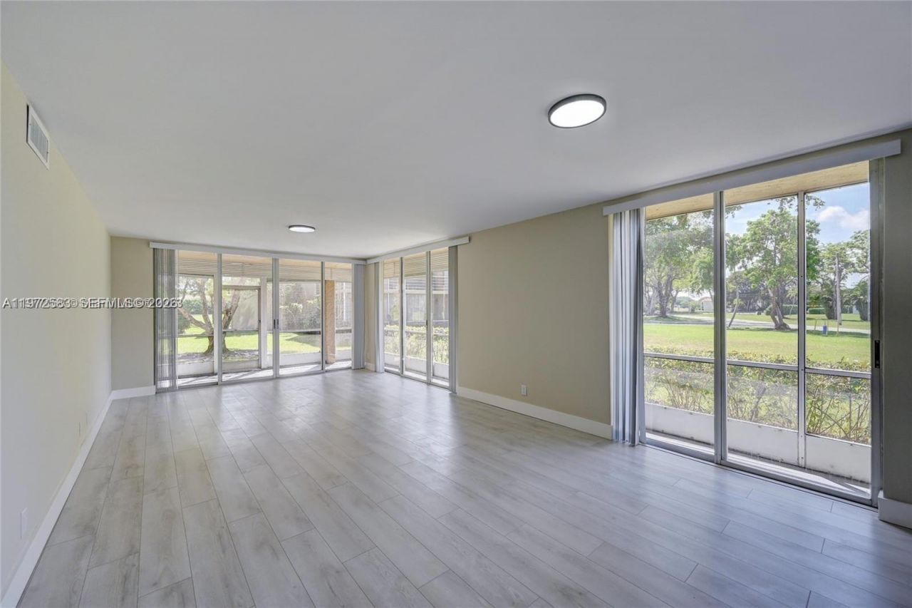 7582 NW 86th Ter , Unit 104, Tamarac, FL 33321 Photo