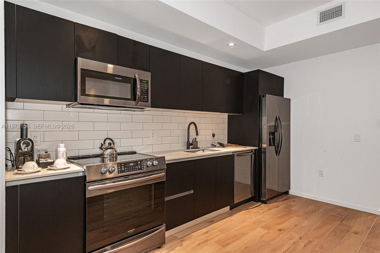 398 NE 5th St, Unit 2415, Miami, FL 33132 Photo