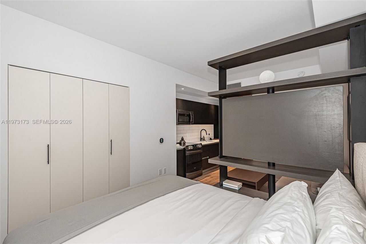 398 NE 5th St , Unit 4512, Miami, FL 33132 Photo