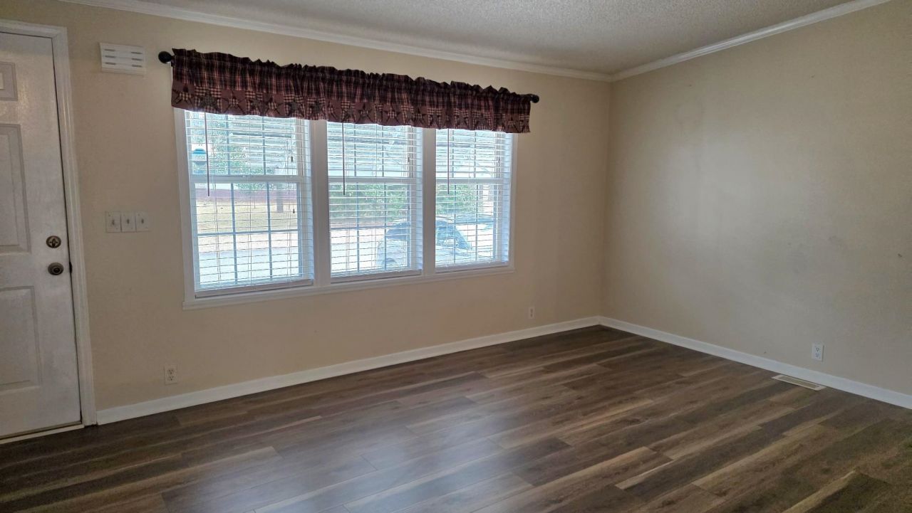 962 Winston Trail Photo 11