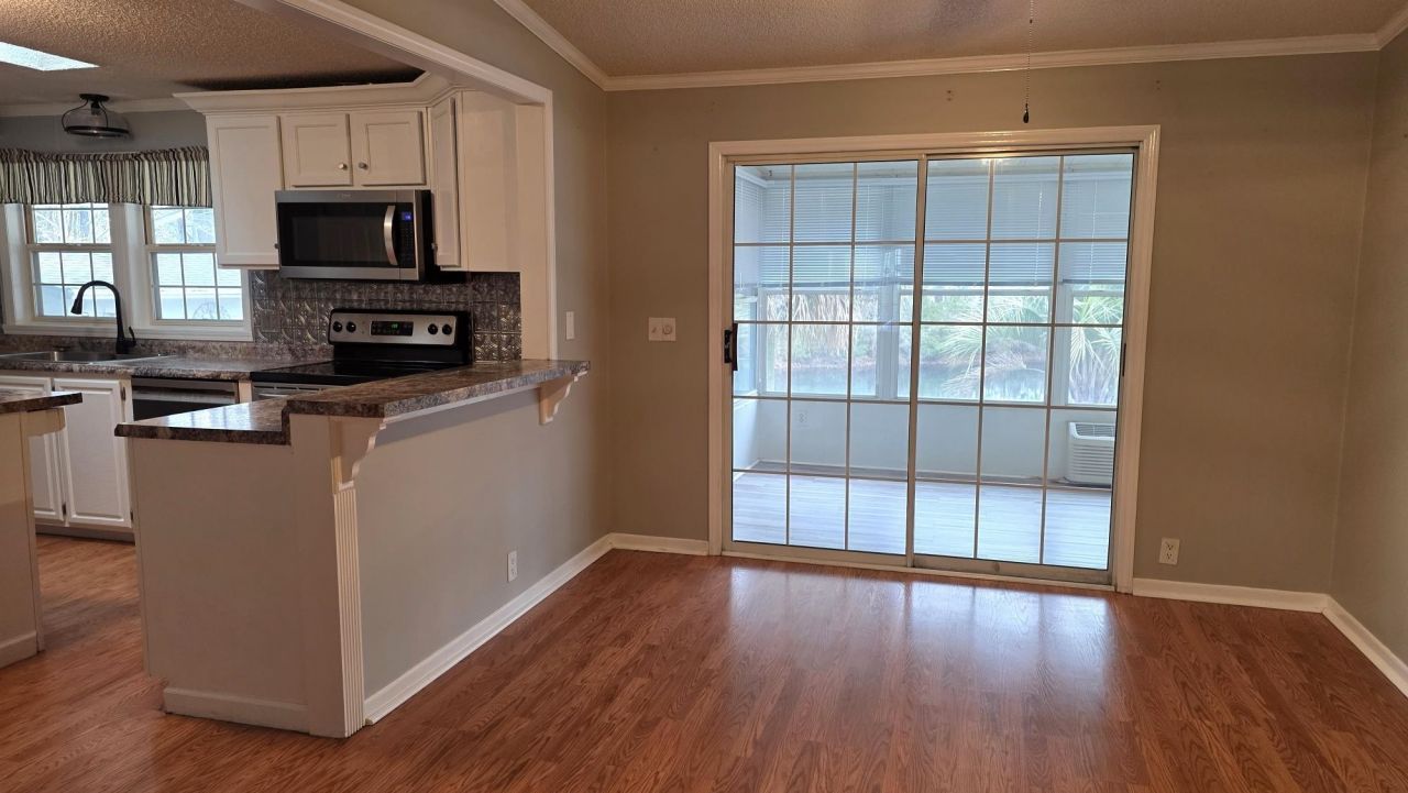 962 Winston Trail Photo 9