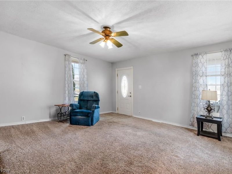 136 Hull Street, Crooksville, OH 43731 Photo 4