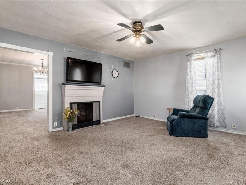 136 Hull Street, Crooksville, OH 43731 Photo 8