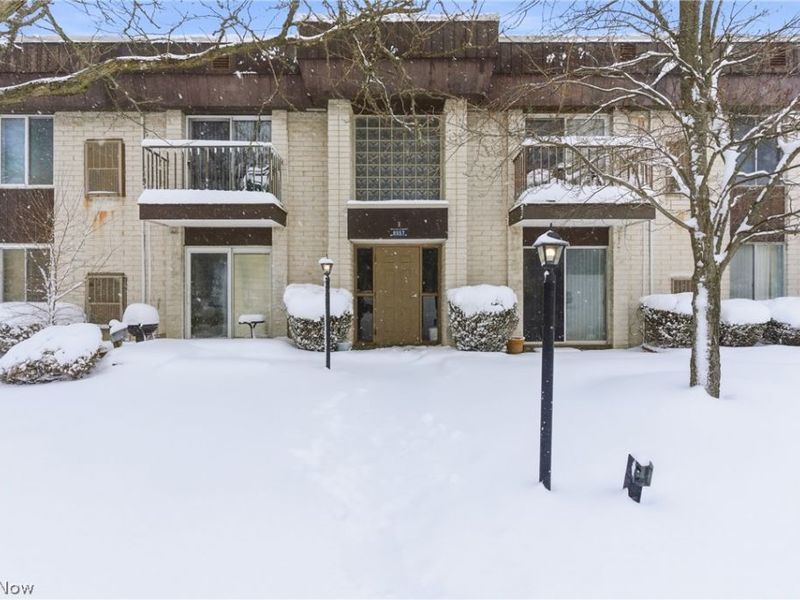 8557 N Akins Road, Unit 204, North Royalton, OH 44133 Photo 1