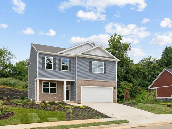 100 JULIAN DR, WAYNESBORO, VA 22980