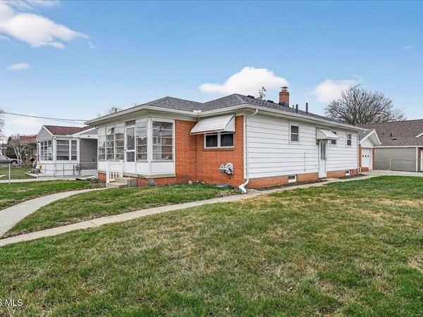 5202 302nd Street, Toledo, OH 43611