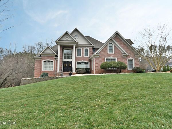 6820 Duncan Glen Drive, Knoxville, TN 37919