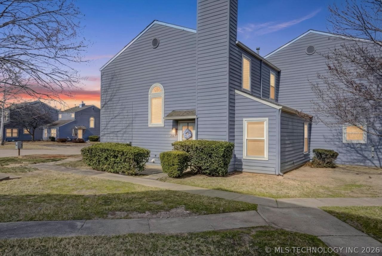 2407 W Quantico Court, Broken Arrow, OK 74011 Main Photo