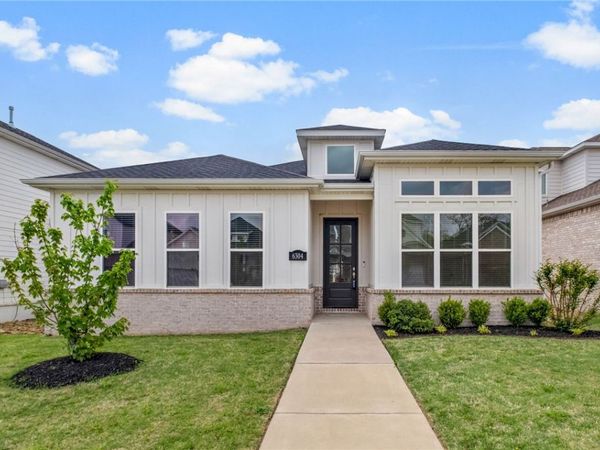 6304 SW Beacon Street, Bentonville, AR 72713